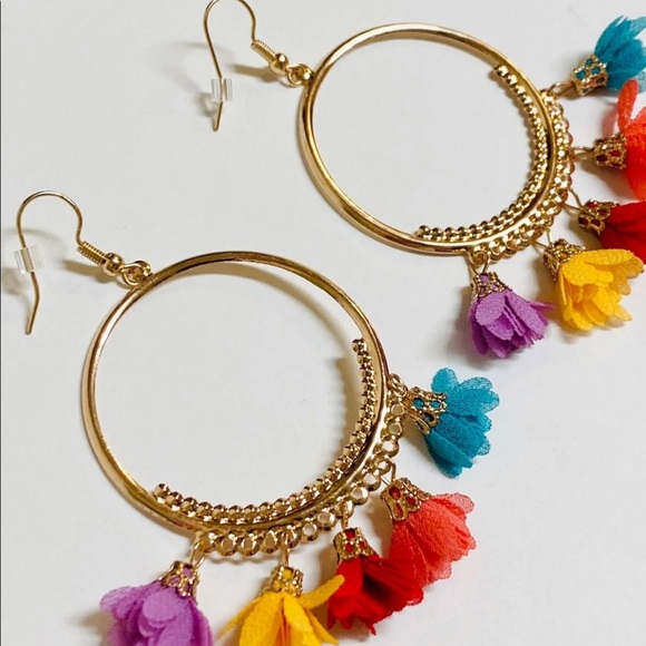 🔥3/$25🔥Tassel Drop Hoop Boho Earrings - Picture 3 of 6
